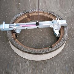 Internal Manhole Housing Grab